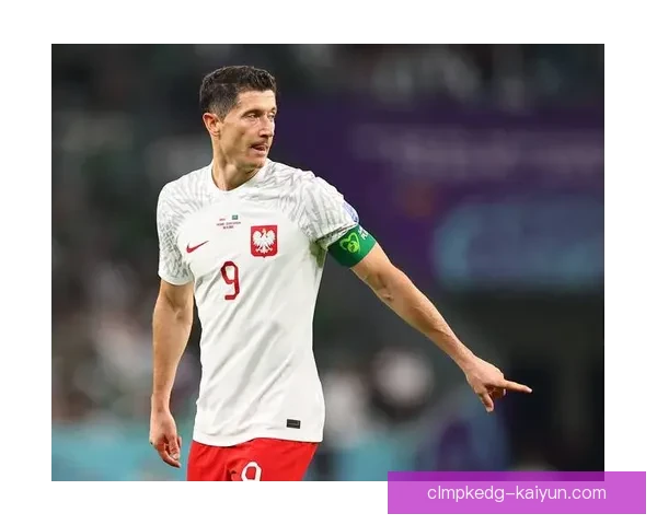 乌德勒支中路渗透战术引发战术革新讨论，表现亮眼成为战术潮流新的风向标。