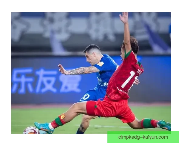 中超揭幕战临近，各队状态备受关注，争夺冠军之路愈发激烈