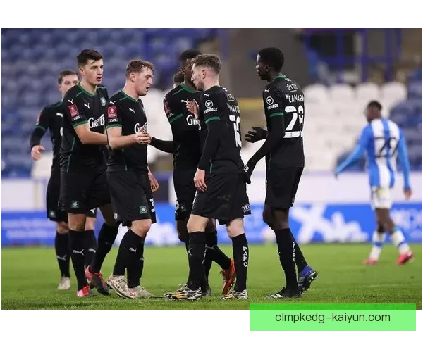 足球劲旅较量中的战术博弈与技术细节分析